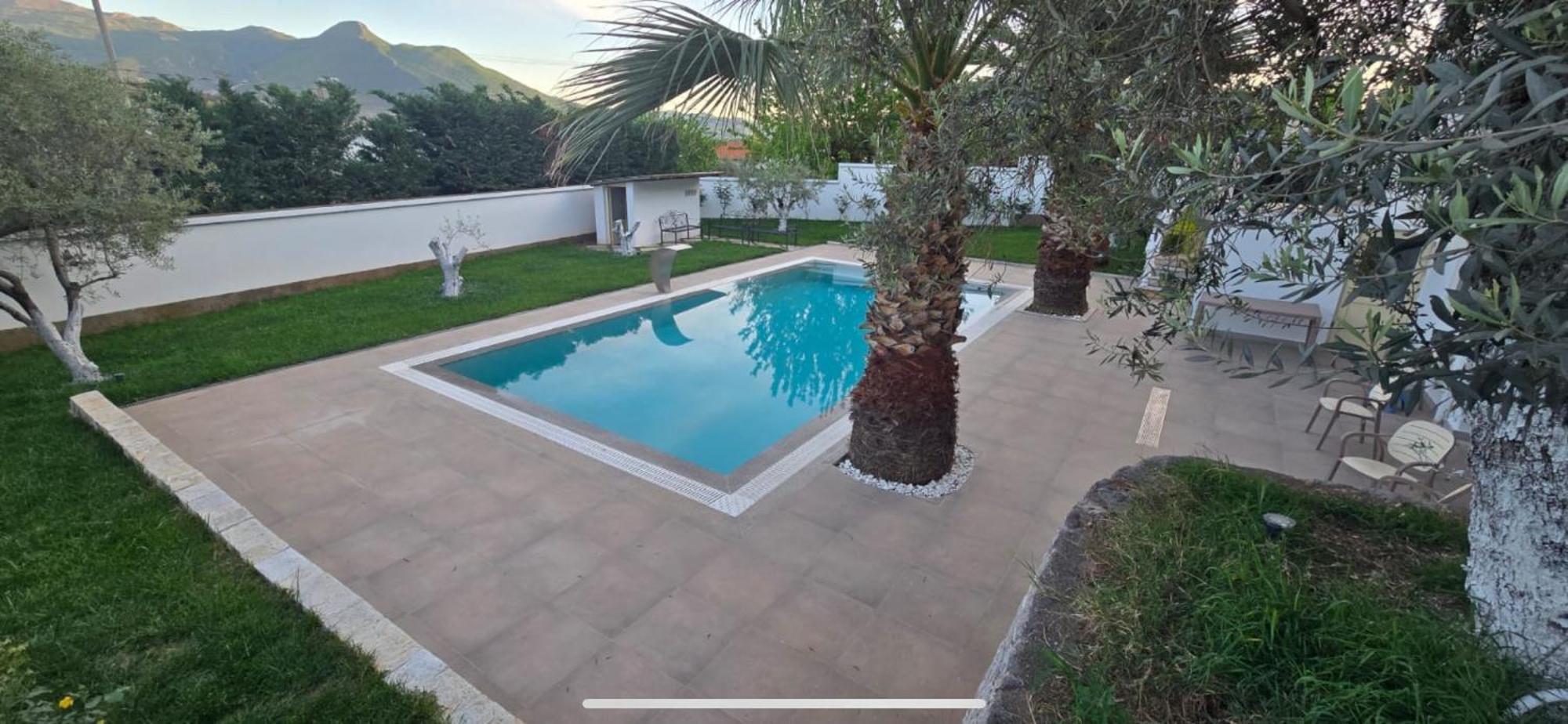 Villa Salo Labinot-Fushe Exterior photo